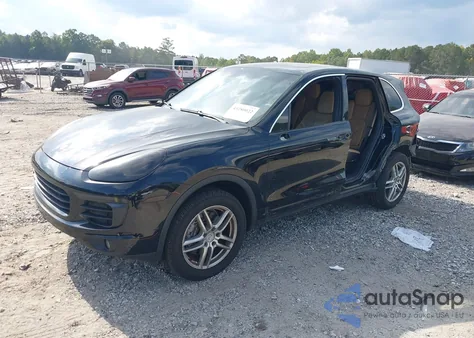 2016 Porsche Cayenne z USA, uszkodzony, nr VIN WP1AA2A29GKA36246